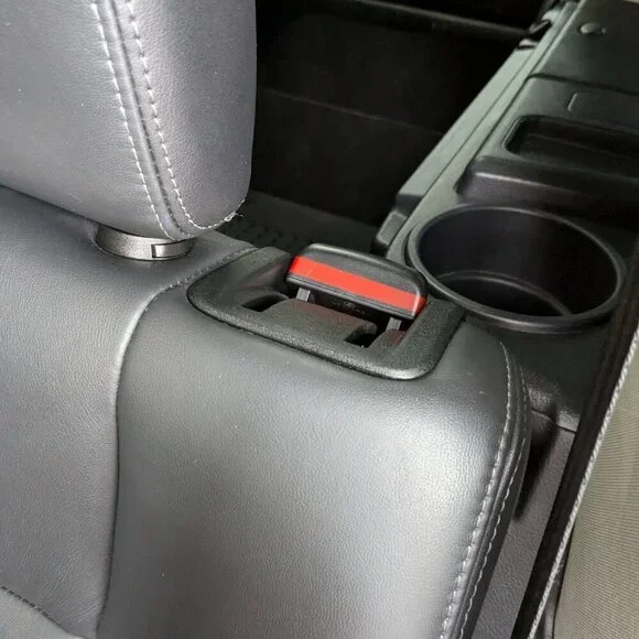 Land Rover rear seat release handle HXG500290PVJ - Picture 4 of 5